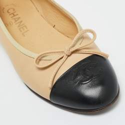 Pre Owned Chanel Beige/Black Leather Bow CC Cap Toe Ballet Flats Size 36.5