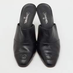 Pre Owned Chanel Black Leather CC Cap Toe Mules Size 39