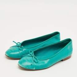 Pre Owned Chanel Blue Leather CC Cap Toe Ballet Flats Size 40