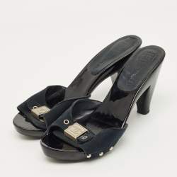 Pre Owned Chanel Black Suede CC Logo Slide Sandals Size 37