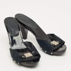 Pre Owned Chanel Black Suede CC Logo Slide Sandals Size 37