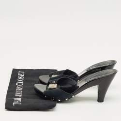 Pre Owned Chanel Black Suede CC Logo Slide Sandals Size 37