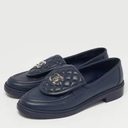 Pre Owned Chanel Navy Blue Leather CC Turnlock Loafers Size 41