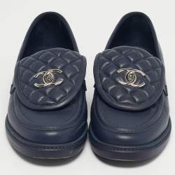 Pre Owned Chanel Navy Blue Leather CC Turnlock Loafers Size 41