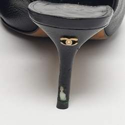 Pre Owned Chanel Black Leather CC Cap toe Slingback Pumps Size 40.5