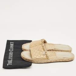 Pre Owned Chanel Gold Quilted Leather CC Chain Espadrille Flat Slides Size 40