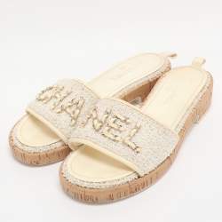 Pre Owned Chanel Ivory Tweed and Leather Chain Detail Cork Slide Sandals Size 39.5