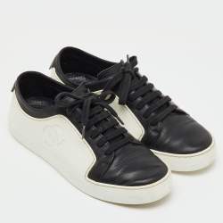 Pre Owned Chanel Black/White Leather and Rubber CC Cap Toe Lace Up Sneakers Size 39