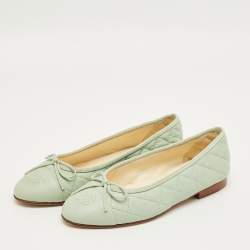 Pre Owned Chanel Green Quilted Leather CC Bow Ballet Flats Size 36