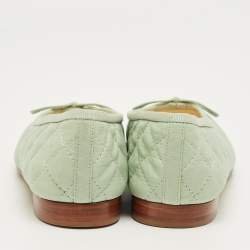 Pre Owned Chanel Green Quilted Leather CC Bow Ballet Flats Size 36
