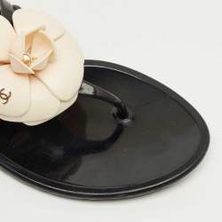 Pre Owned Chanel Black and White Jelly Camellia Thong Sandals Size 39