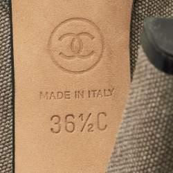 Pre Owned Chanel Two Tone Denim CC Cap-Toe Chain Detail Platform Pumps Size 36.5