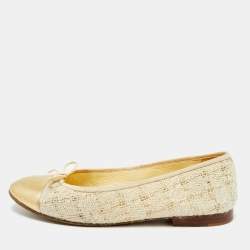 Pre Owned Chanel Gold/Cream  Leather and Tweed CC Ballet Flats Size 38.5