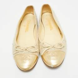 Pre Owned Chanel Gold/Cream  Leather and Tweed CC Ballet Flats Size 38.5