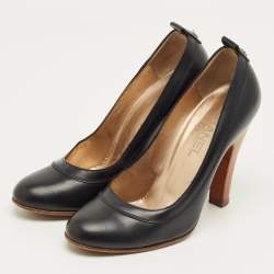Pre Owned Chanel Black Leather Round Toe Pumps Size 37.5