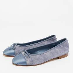 Pre Owned Chanel Grey/Blue Canvas and Satin Lace CC Bow Cap Toe Ballet Flats Size 40.5