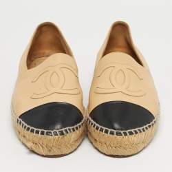 Pre Owned Chanel Beige/Black Leather Interlocking CC Logo Espadrilles Size 40