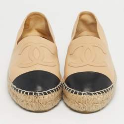 Pre Owned Chanel Beige/Black Leather Interlocking CC Logo Espadrilles Size 38