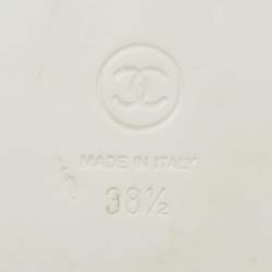 Pre Owned Chanel White Straw Dad Flat Sandals Size 38.5