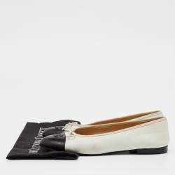 Pre Owned Chanel White/Black Leather CC Cap Toe Bow Ballet Flats Size 40