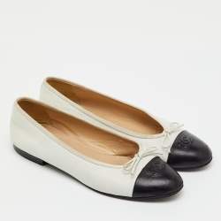 Pre Owned Chanel White/Black Leather CC Cap Toe Bow Ballet Flats Size 40