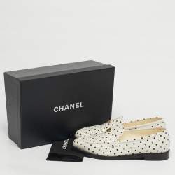 Pre Owned Chanel Black/White Leather CC Slip On Loafers Size 40