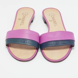 Pre Owned Chanel Purple/Navy Blue Leather CC Flat Slides Size 37.5