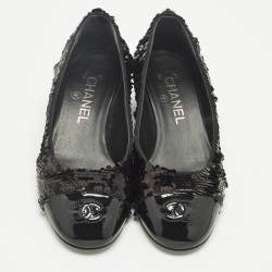 Pre Owned Chanel Black Patent Leather and Sequins CC Cap Toe Pumps Size 36