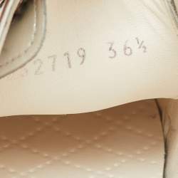 Pre Owned Chanel Silver/White Leather and Rubber CC Low Top Sneakers Size 36.5