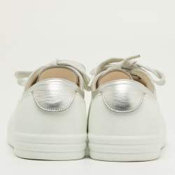 Pre Owned Chanel Silver/White Leather and Rubber CC Low Top Sneakers Size 36.5