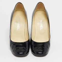 Pre Owned Chanel Black Patent Leather CC Pearl Heel Pumps Size 39.5