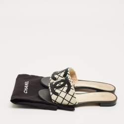 Pre Owned Chanel Black/White Faux Pearl Embellished CC Flat Slides Size 36.5