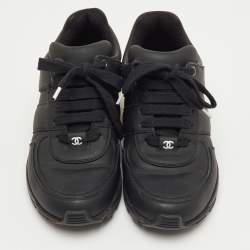 Pre Owned Chanel Black/White Leather CC Low Top Sneakers Size 36