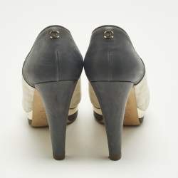 مملوكة مسبقًا Chanel Size 38.5 Grey/White Canvas and Leather Platform Pumps
