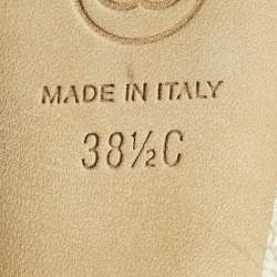 مملوكة مسبقًا Chanel Size 38.5 Grey/White Canvas and Leather Platform Pumps