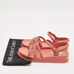 مملوكة مسبقًا صندل شانيل جلد أبيض وحبل بحزام للكاحل مقاس 36