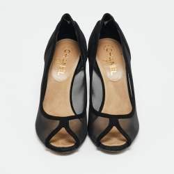 مملوكة مسبقًا حذاء كعب عالي شانيل مقدمة مفتوحة شبكي وجلد سويدي أسود مقاس 40