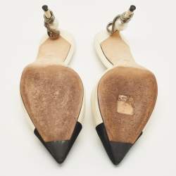 مملوكة مسبقًا شبشب شانيل سي سي قماش و جلد بيج مقدمة مغطاة لؤلؤ زائف ثعباني مقاس 37.5