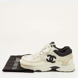 Pre Owned حذاء رياضي شانيل CC مقاس 37 جلد شبك وزي مقلوب أبيض/أسود منخفظ من أعلى