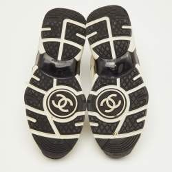 Pre Owned حذاء رياضي شانيل CC مقاس 37 جلد شبك وزي مقلوب أبيض/أسود منخفظ من أعلى