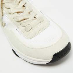 Pre Owned حذاء رياضي شانيل سي سي قماش محبوك أبيض/أسود مقاس 39.5