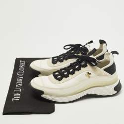 مملوكة مسبقًا Chanel CC Size 40 White Fabric and Suede Lace Up Sneakers