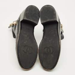 Pre Owned حذاء بوت للنكش شانيل سي سي جلد أحمر/أسود مقدمة مع سلسلة شعار مقاس 40.5