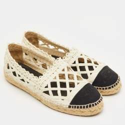 Pre Owned Chanel CC Size 38 White/Black Canvas and Straw Espadrille Flats