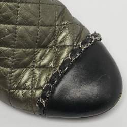 Pre Owned صندل شانيل بلوك جلد مبطن أخضر داكن/أسود بتفاصيل سلسلة مقدمة CC مقاس 39.5