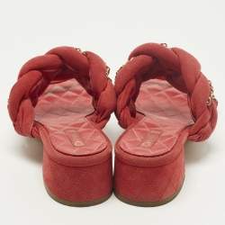 Pre Owned Chanel Size 40 Red Suede Chain Embellished Slide Sandals