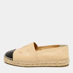 مملوكة مسبقًا Chanel CC Interlock Logo Size 37 Beige/Black Leather Espadrille Flats