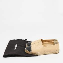 مملوكة مسبقًا Chanel CC Interlock Logo Size 37 Beige/Black Leather Espadrille Flats