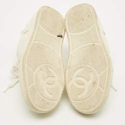 مملوكة مسبقًا Chanel CC Size 37.5 White Perforated Leather Low Top Sneakers