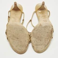 Pre Owned صندل شانيـل معدني و جلد براءات اختراع بيج مقاس 39.5